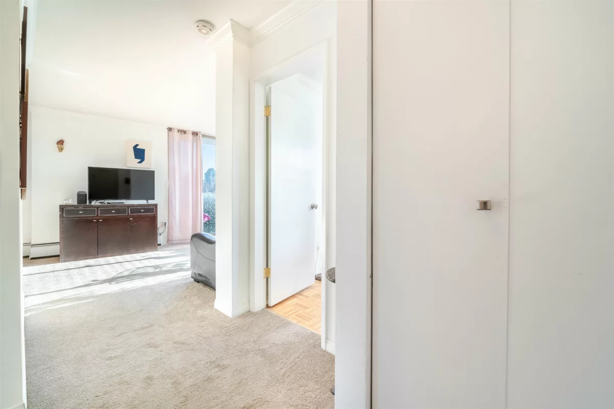 Kitchen Photo of 605 1251 Cardero Street, Vancouver, BC