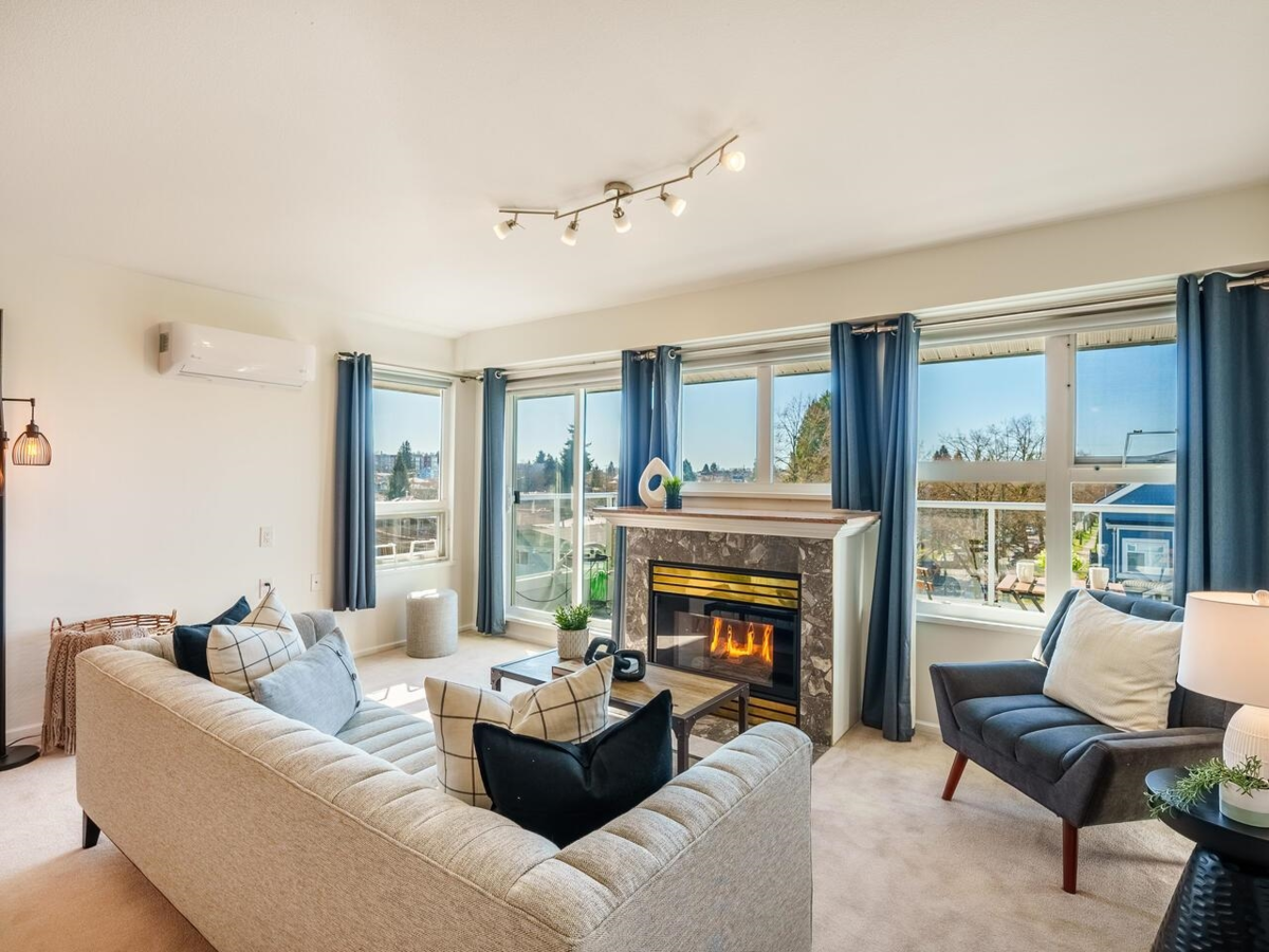 Living Room Photo of 405 2965 Horley Street, Vancouver, BC