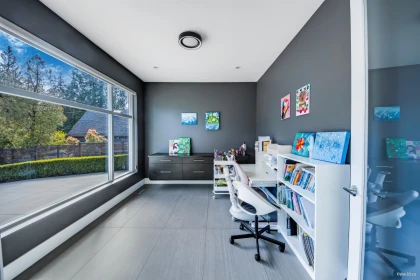 Loft / Bonus Room Photo of 3771 Southridge Avenue, West Vancouver, BC