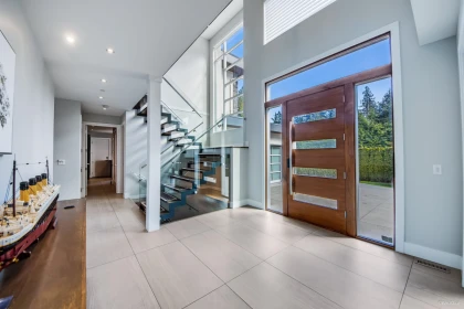 Primary Bedroom Photo of 3771 Southridge Avenue, West Vancouver, BC