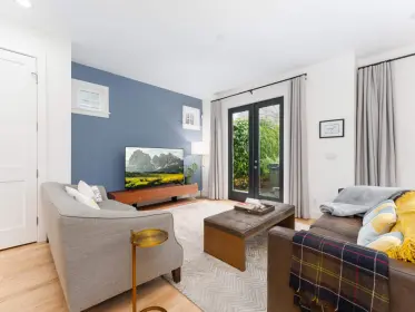 3039 Courtenay Street, Vancouver, BC, Vancouver — Single Family Residence for sale
