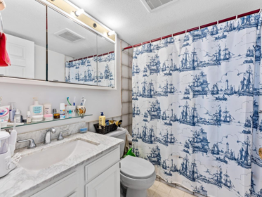 Walk-In Closet Photo of 5259 Oak Place, Delta, BC