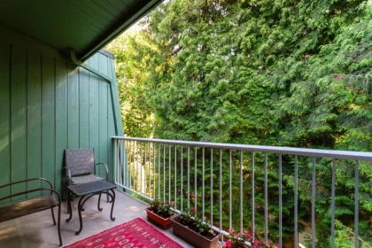 302 3901 Carrigan Court, Burnaby, BC, Burnaby — Apartment/Condo for sale