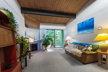 302 3901 Carrigan Court, Burnaby, BC, Burnaby — Apartment/Condo for sale