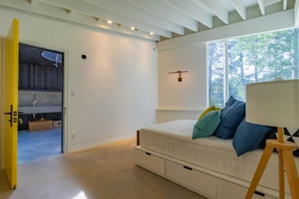 Entry Foyer Photo of 108 Twiss Road, Galiano Island, BC