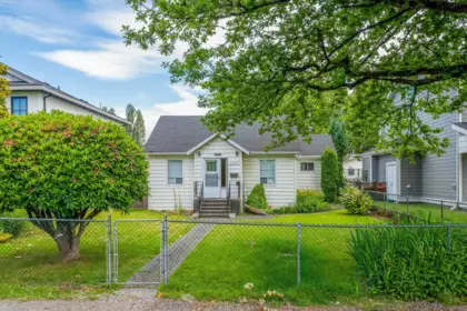 2120 Stirling Avenue, Richmond, BC, Richmond — Single Family Residence for sale