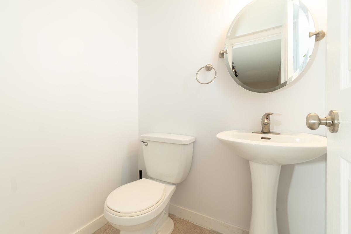 Backyard Photo of 1426 Gabriola Drive, Coquitlam, BC