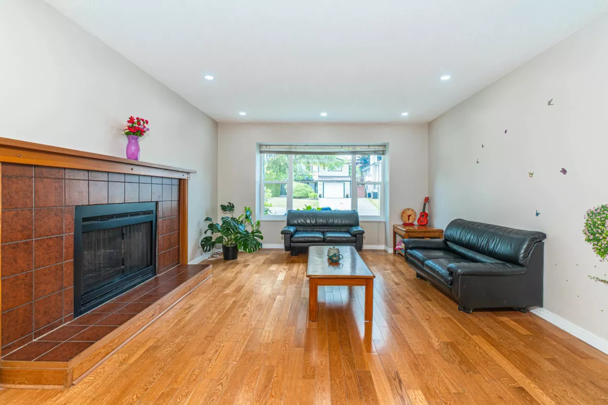 Pantry Photo of 1426 Gabriola Drive, Coquitlam, BC