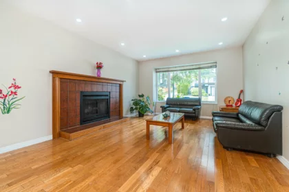 Breakfast Nook Photo of 1426 Gabriola Drive, Coquitlam, BC