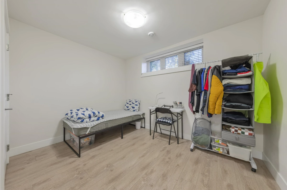 Hallway Photo of 5887 Battison Street, Vancouver, BC