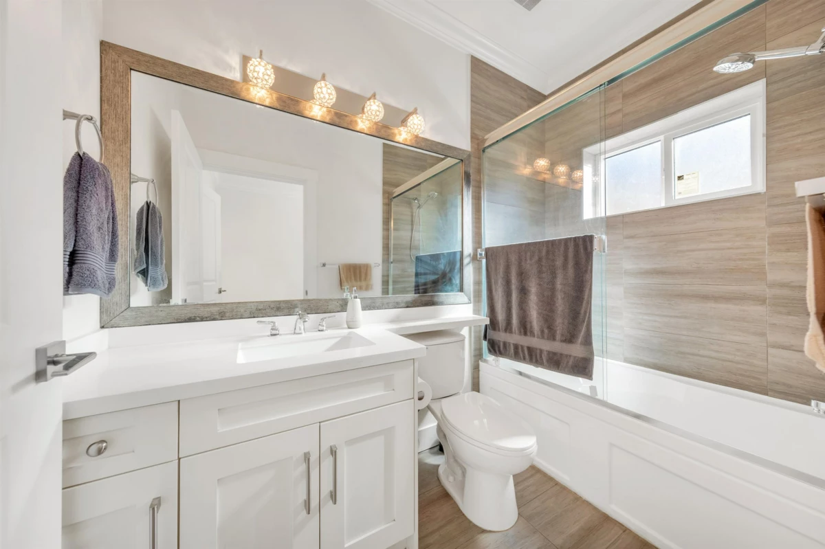 Laundry Room Photo of 5887 Battison Street, Vancouver, BC