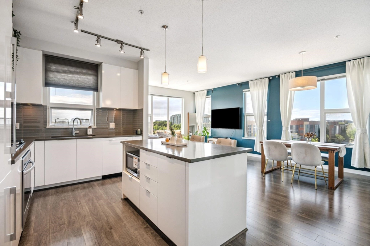 Bedroom 2 Photo of 523 9311 Alexandra Road, Richmond, BC