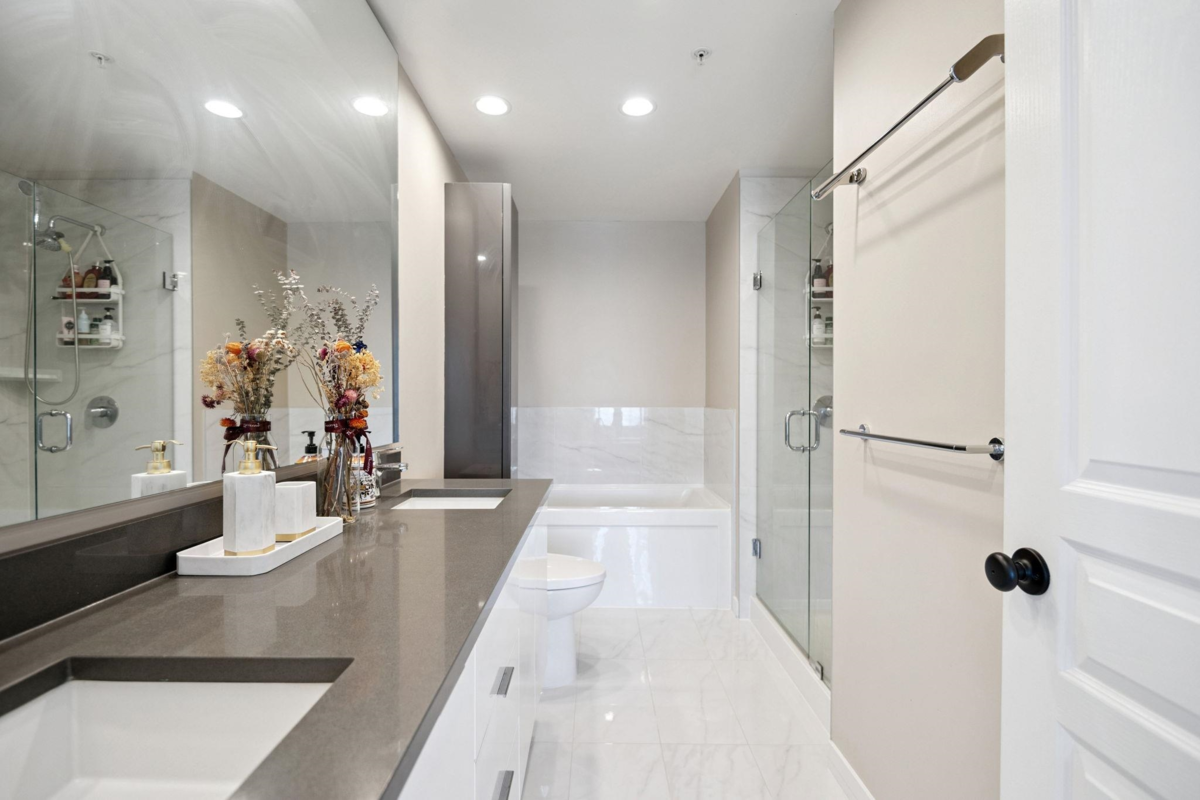 Office / Den Photo of 523 9311 Alexandra Road, Richmond, BC