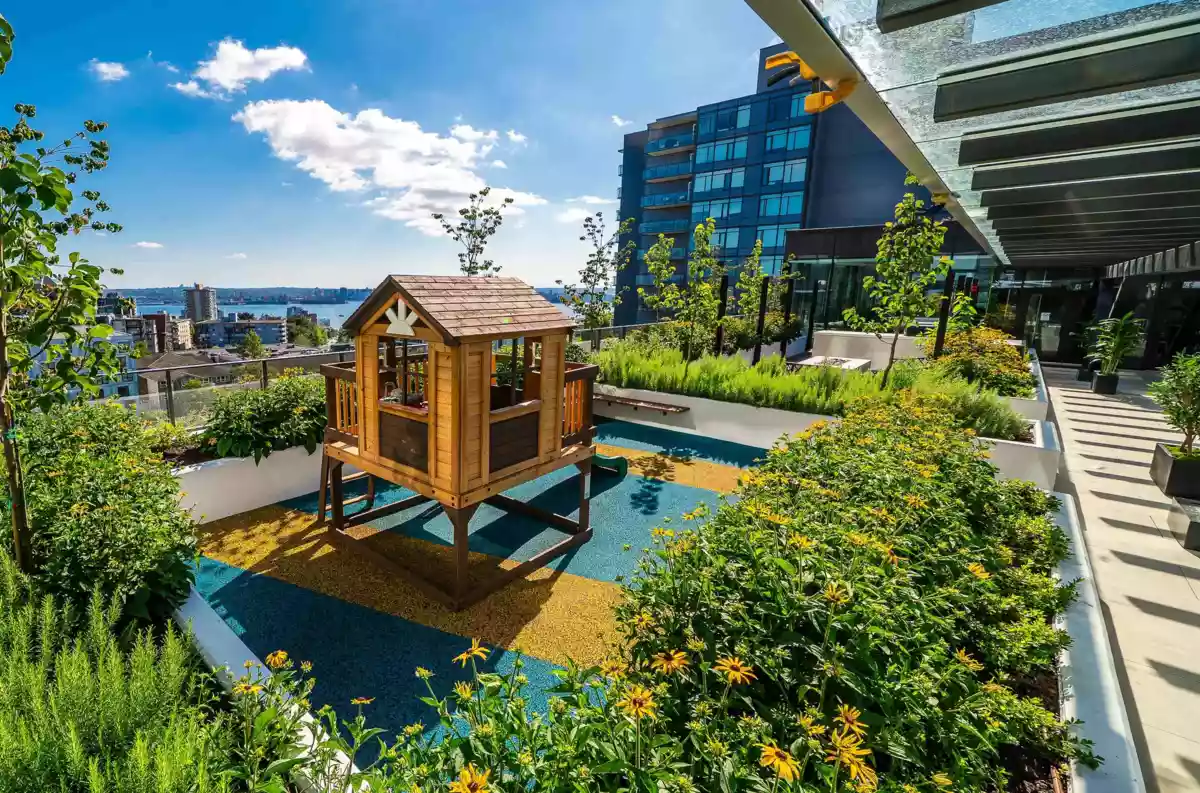 Powder Room Photo of 1306 135 E 13th Street, North Vancouver, BC