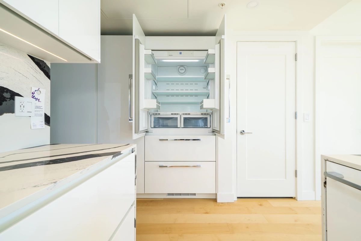 Primary Bedroom Photo of 1306 135 E 13th Street, North Vancouver, BC