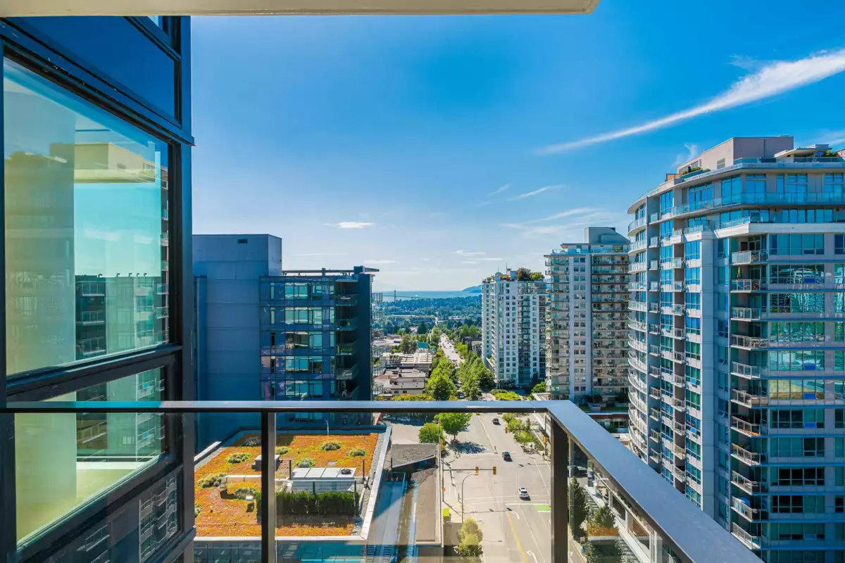 Swimming Pool Photo of 1306 135 E 13th Street, North Vancouver, BC