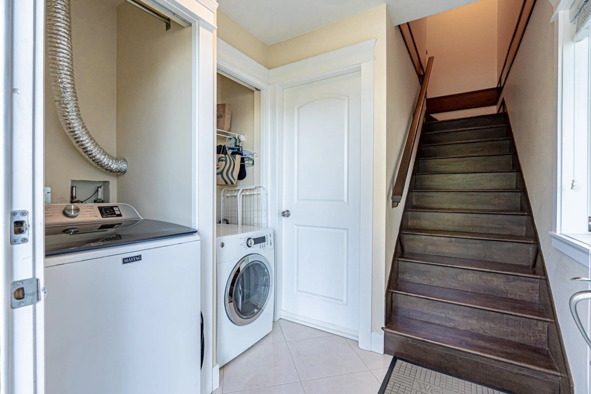 Family Room Photo of 5918 Main Street, Vancouver, BC