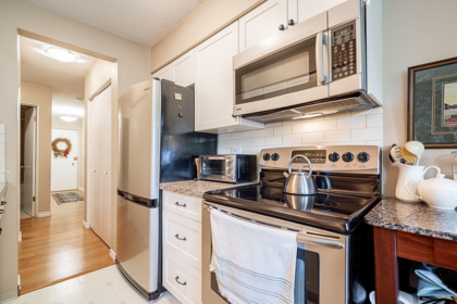 211 175 E 4th Street, North Vancouver, BC, North Vancouver — Apartment/Condo for sale