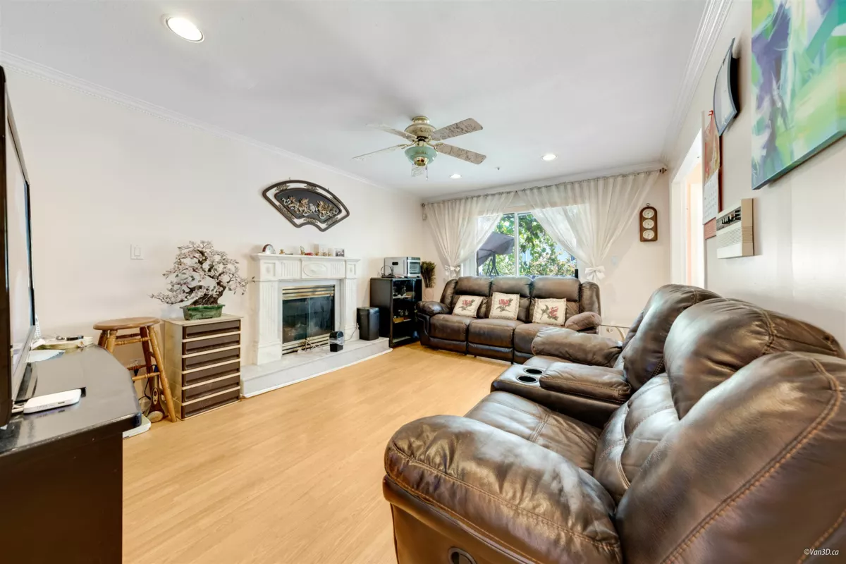 Primary Bedroom Photo of 7920 Ontario Street, Vancouver, BC