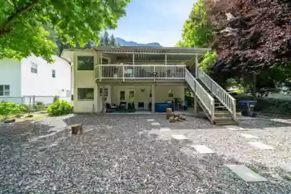Basement Recreation Room Photo of 275 Forrest Crescent, Hope, BC