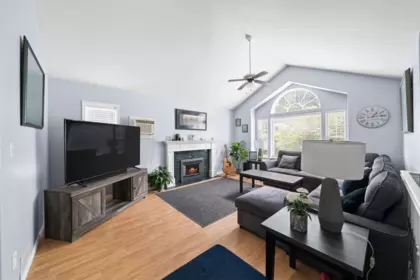 275 Forrest Crescent, Hope, BC, Hope — Single Family Residence for sale