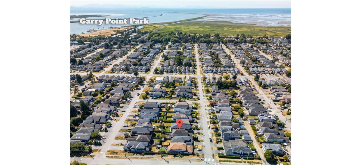 Swimming Pool Photo of 3660 Georgia Street, Richmond, BC