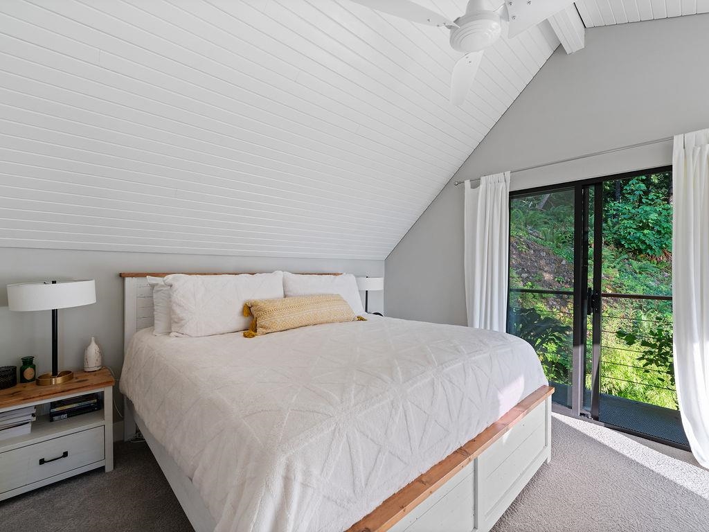 Garage Interior Photo of 485 Timbertop Drive, Lions Bay, BC