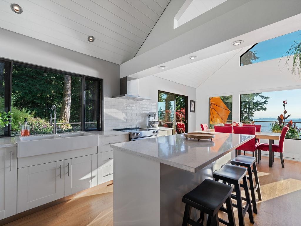 Loft / Bonus Room Photo of 485 Timbertop Drive, Lions Bay, BC