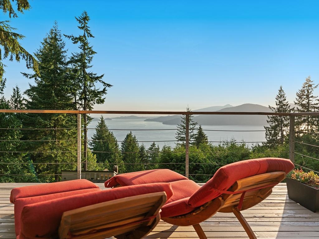 Primary Bedroom Photo of 485 Timbertop Drive, Lions Bay, BC