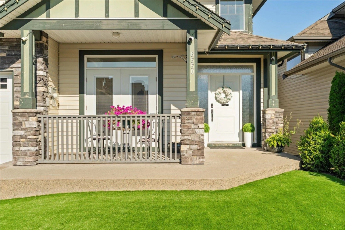 Living Room Photo of 6550 Lavender Place, Chilliwack, BC
