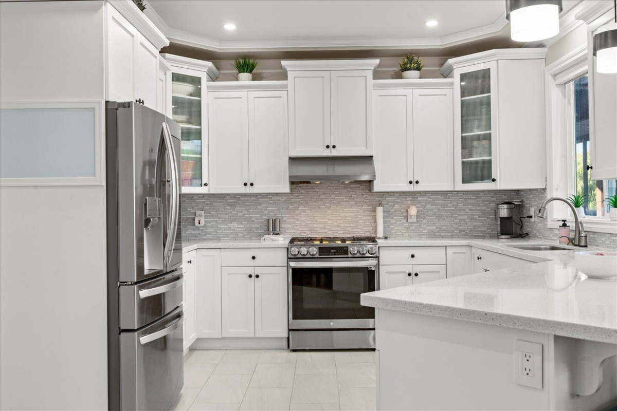 Walk-In Closet Photo of 6550 Lavender Place, Chilliwack, BC