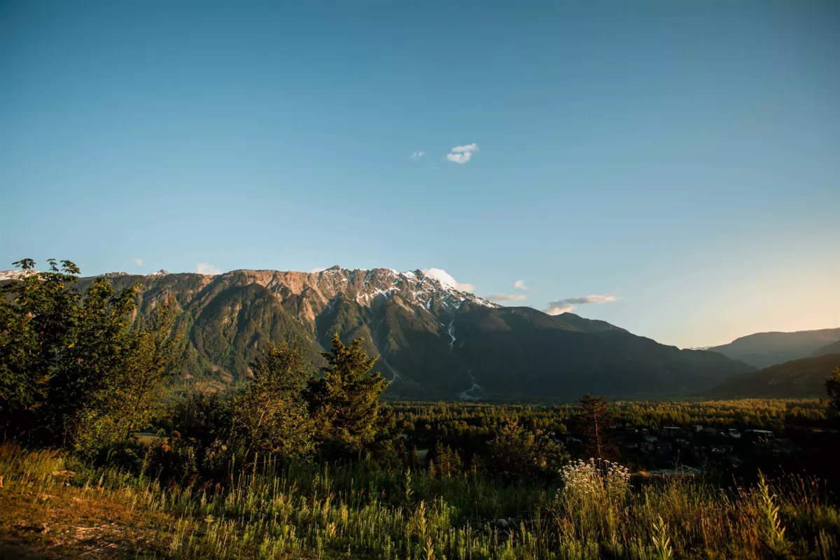 Dining Area Photo of 9004 Sun God Mountain Way, Pemberton, BC