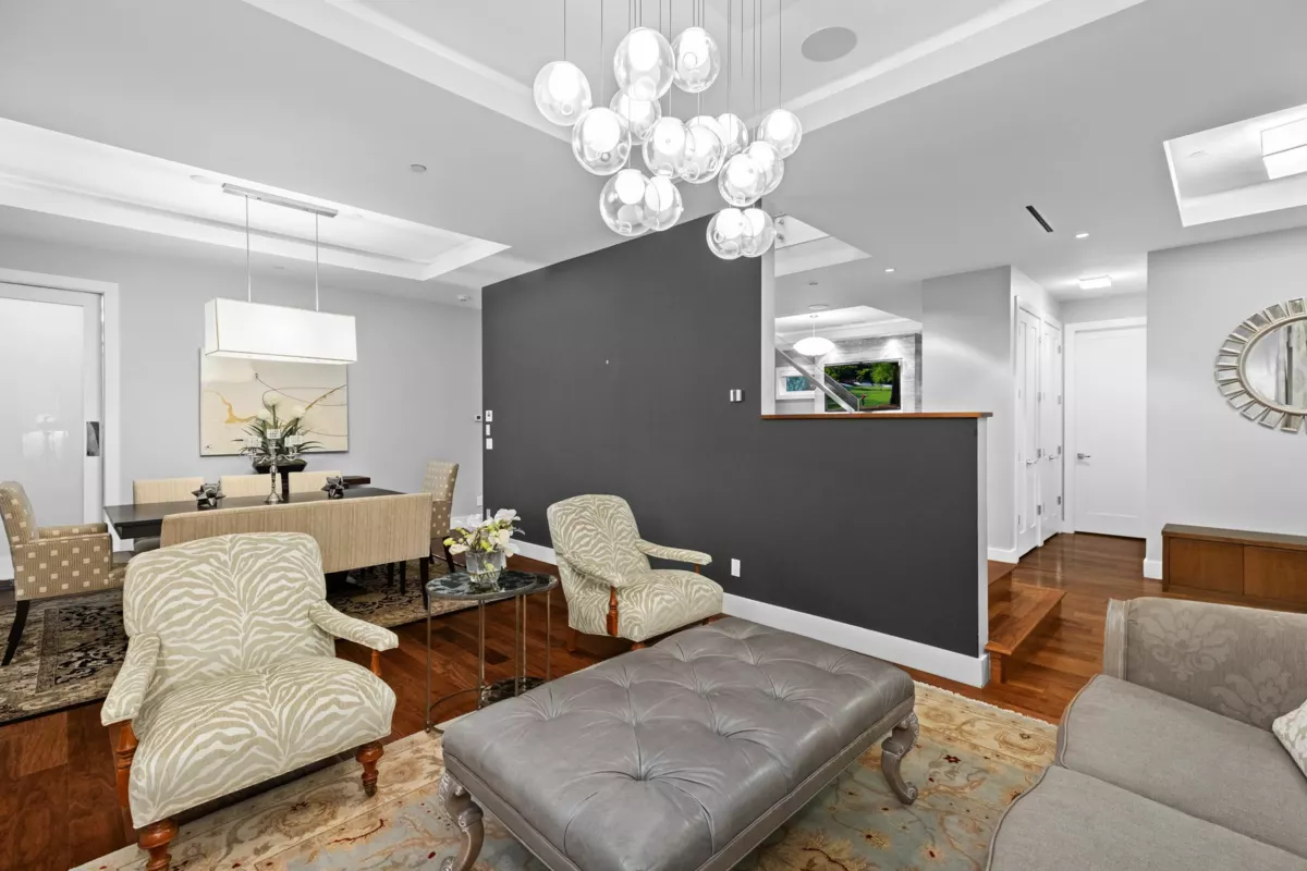 Breakfast Nook Photo of 5390 Elm Street, Vancouver, BC