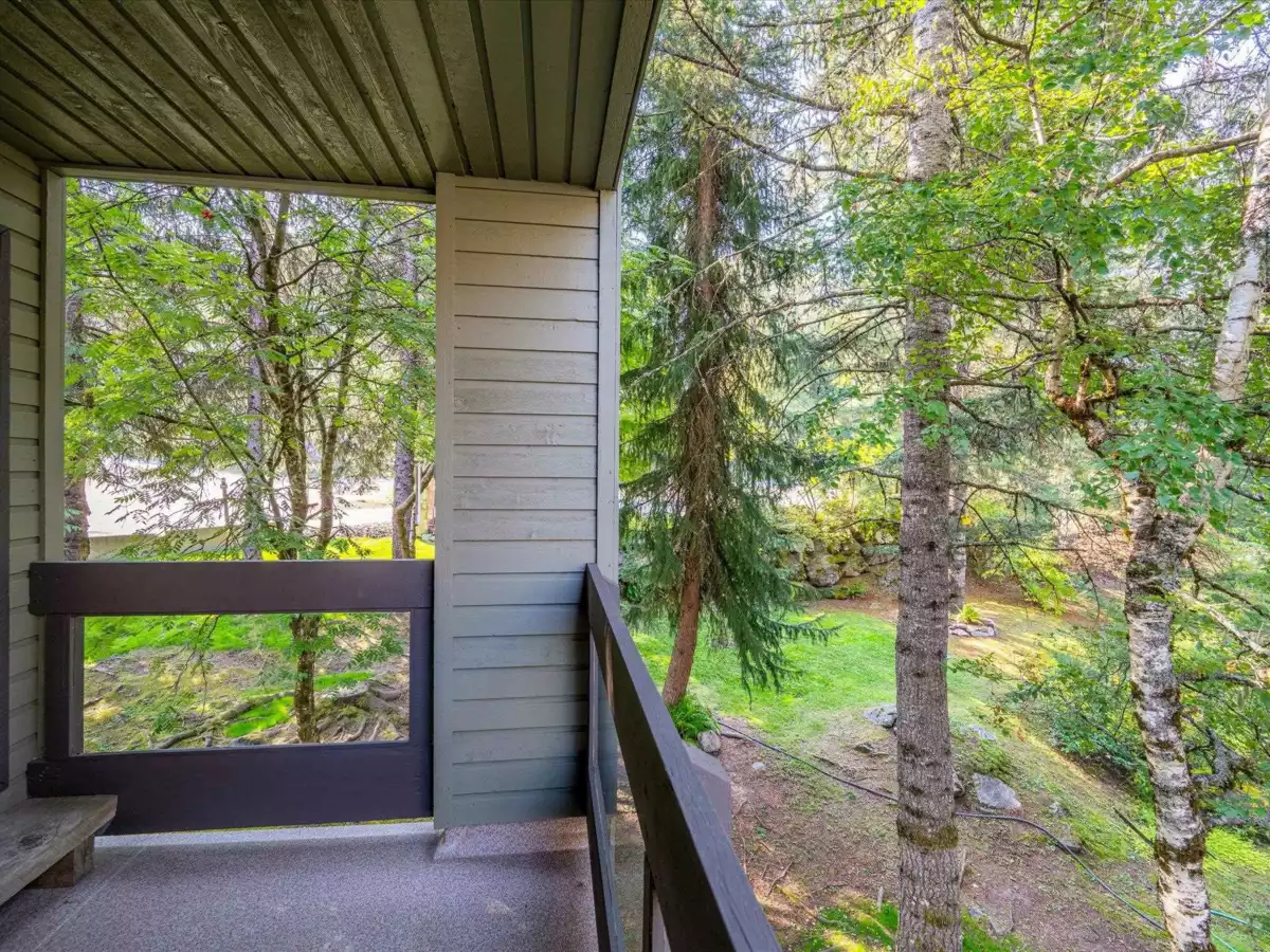 Guest Bathroom Photo of 6 2217 Marmot Place, Whistler, BC