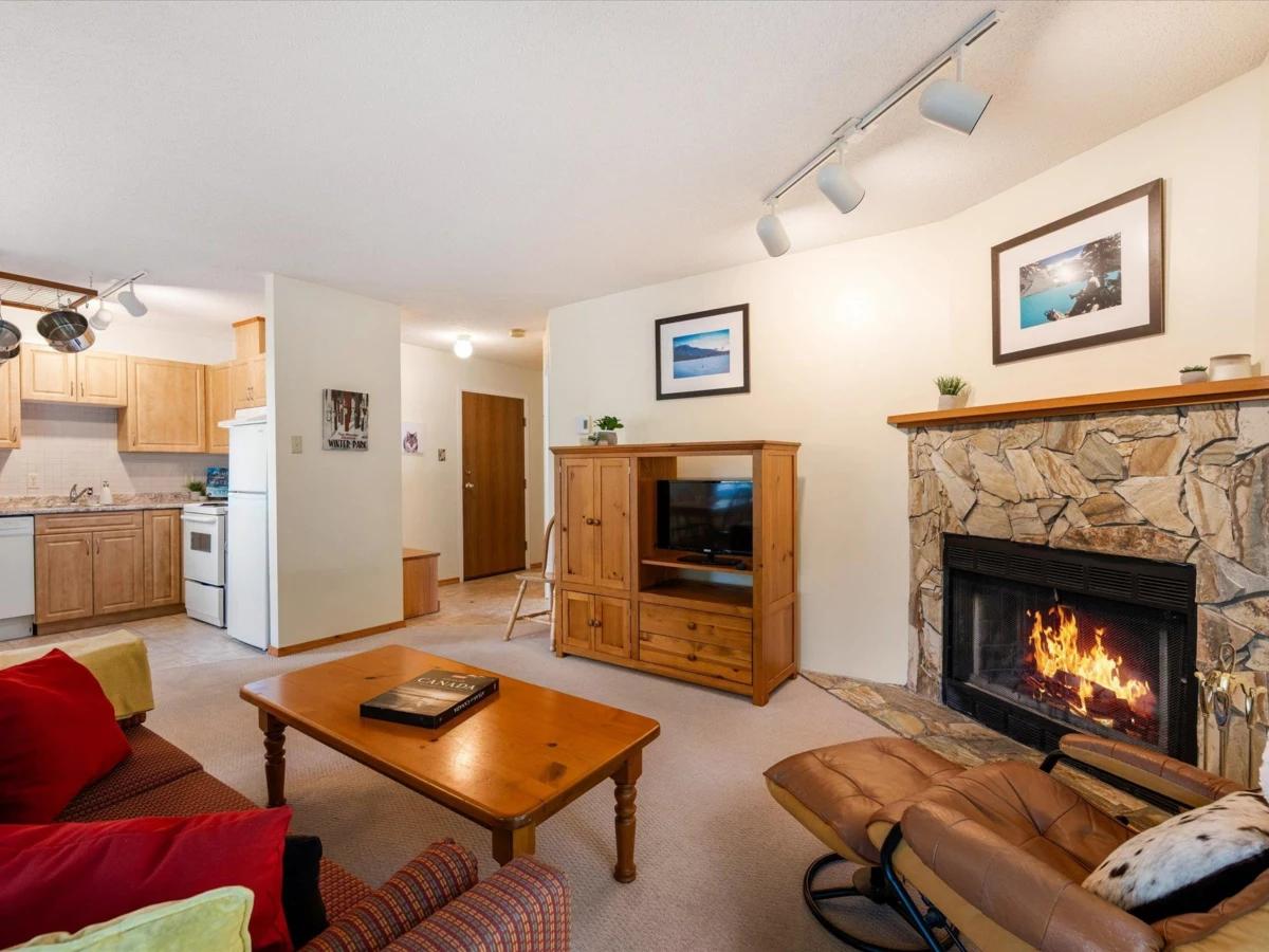Kitchen Photo of 6 2217 Marmot Place, Whistler, BC