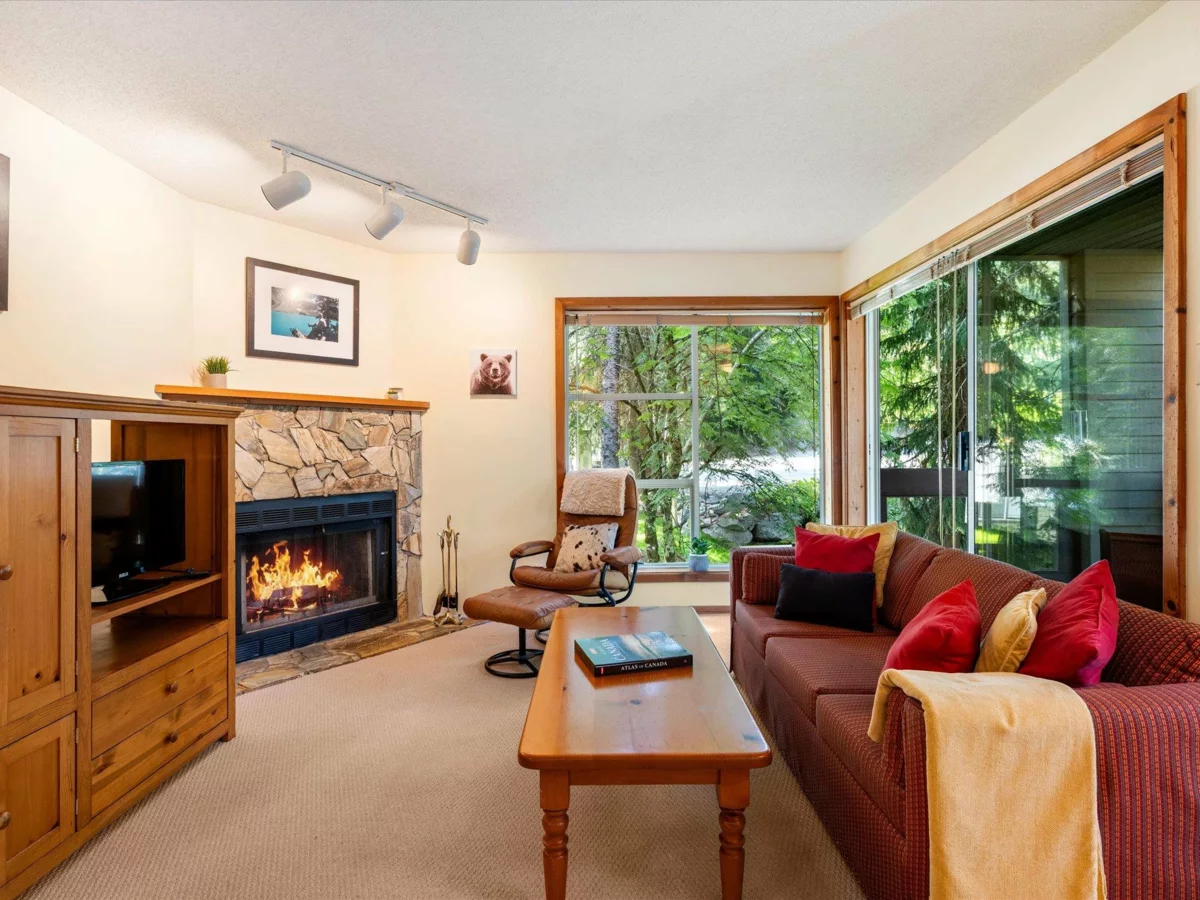 Living Room Photo of 6 2217 Marmot Place, Whistler, BC