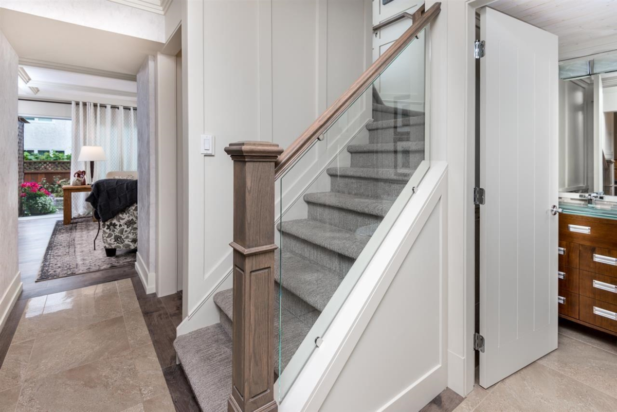 Exterior Front Photo of 116 32880 Bevan Way, Abbotsford, BC