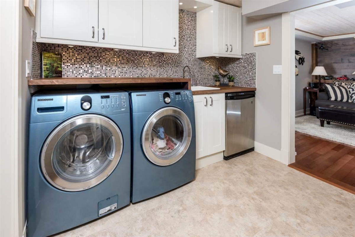 Family Room Photo of 116 32880 Bevan Way, Abbotsford, BC