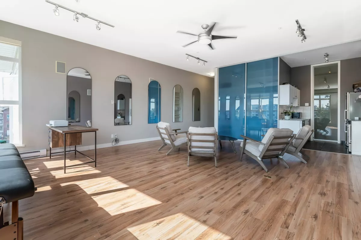 Bedroom 3 Photo of 409 20238 Fraser Highway, Langley, BC