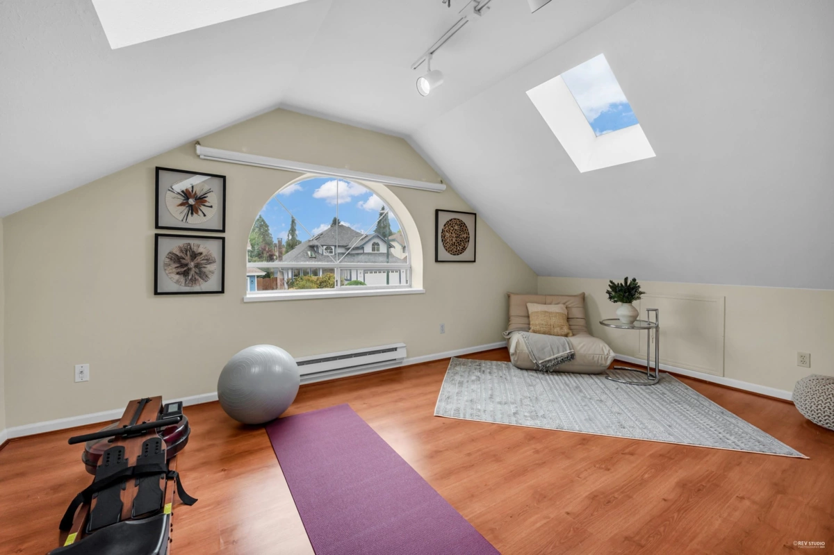 Backyard Photo of 1830 Walnut Crescent, Coquitlam, BC