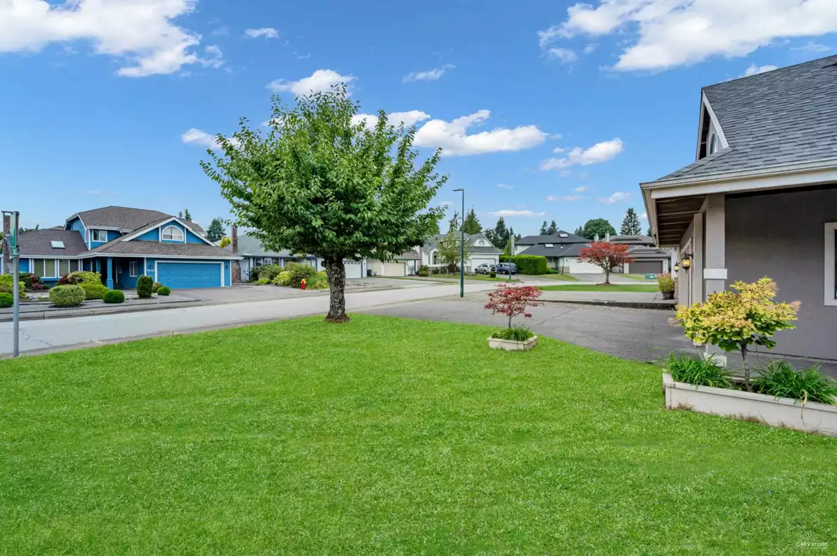 Community Amenities Photo (Clubhouse) of 1830 Walnut Crescent, Coquitlam, BC