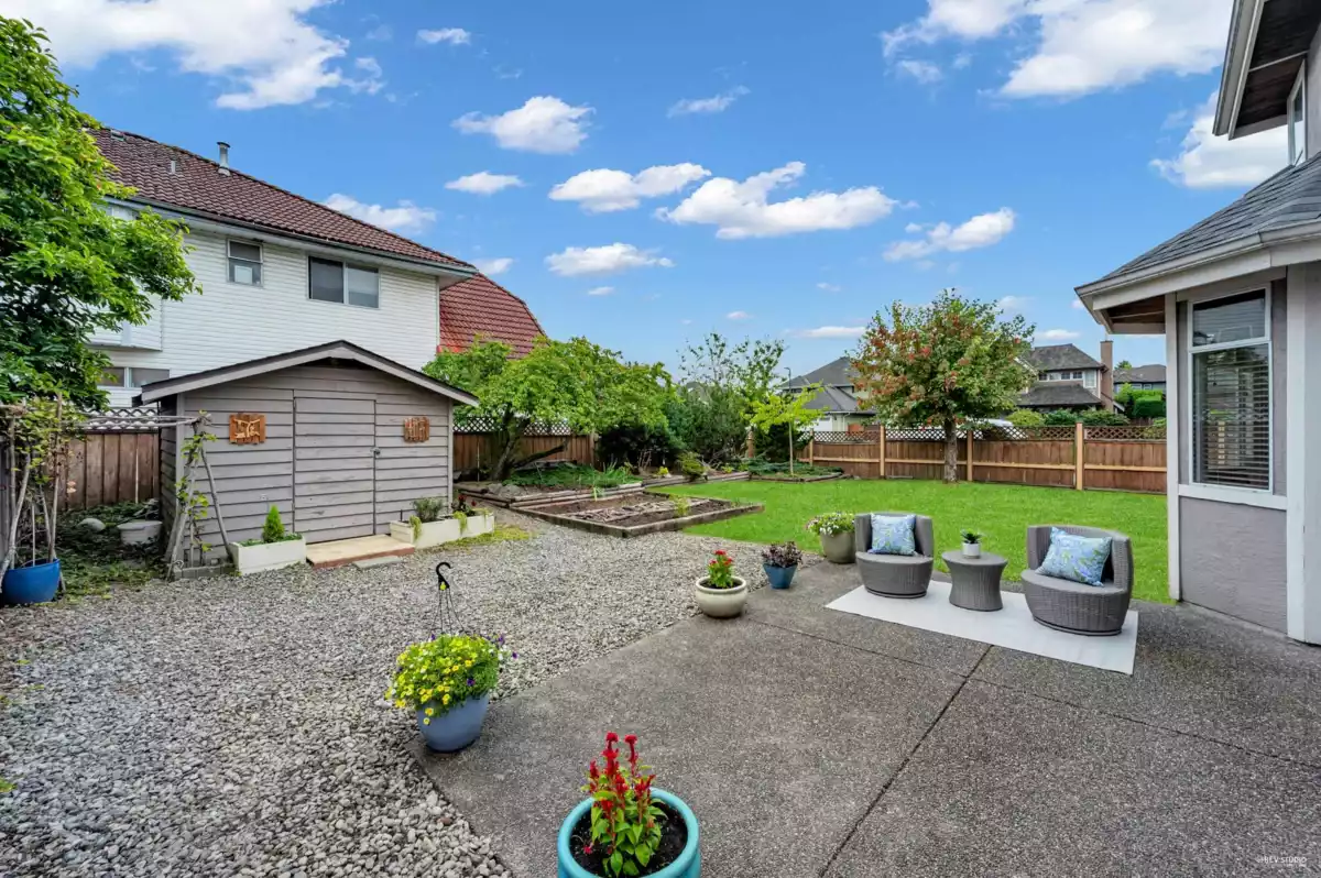 Hot Tub / Spa Photo of 1830 Walnut Crescent, Coquitlam, BC