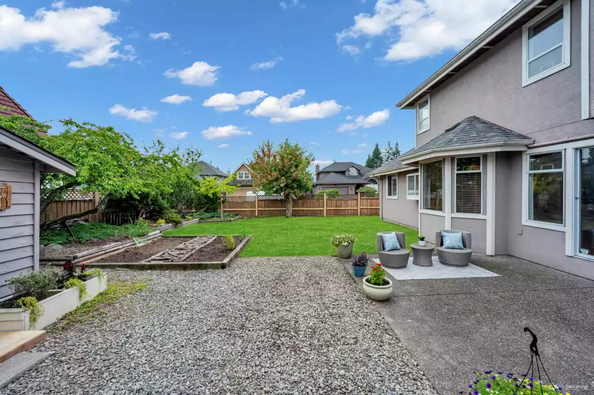 Outdoor Kitchen Photo of 1830 Walnut Crescent, Coquitlam, BC