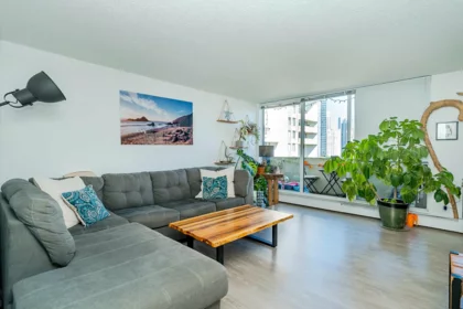 1204 4105 Maywood Street, Burnaby, BC, Burnaby — Apartment/Condo for sale
