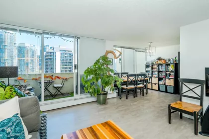 1204 4105 Maywood Street, Burnaby, BC, Burnaby — Apartment/Condo for sale