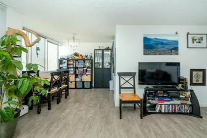 1204 4105 Maywood Street, Burnaby, BC, Burnaby — Apartment/Condo for sale