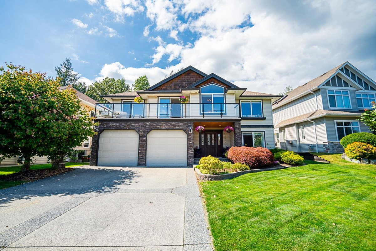 Exterior Rear Photo of 33527 12th Avenue, Mission, BC