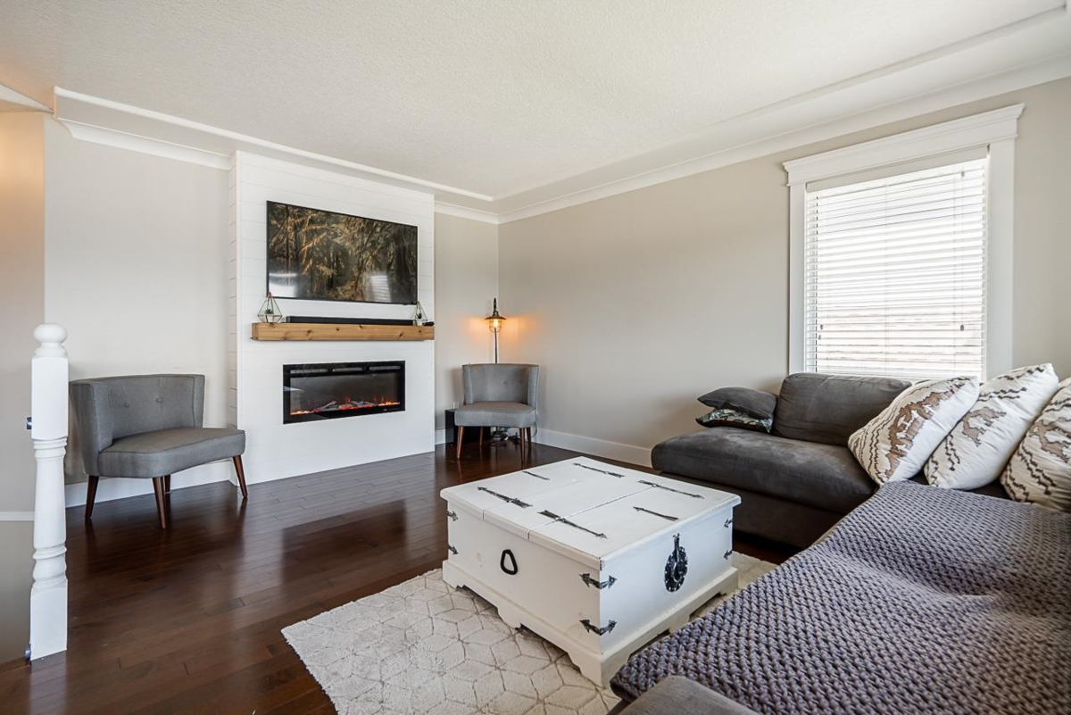 Family Room Photo of 33527 12th Avenue, Mission, BC