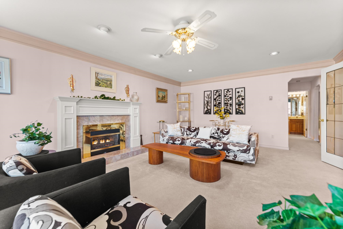 Kitchen Island Photo of 8140 Robinson Road, Richmond, BC