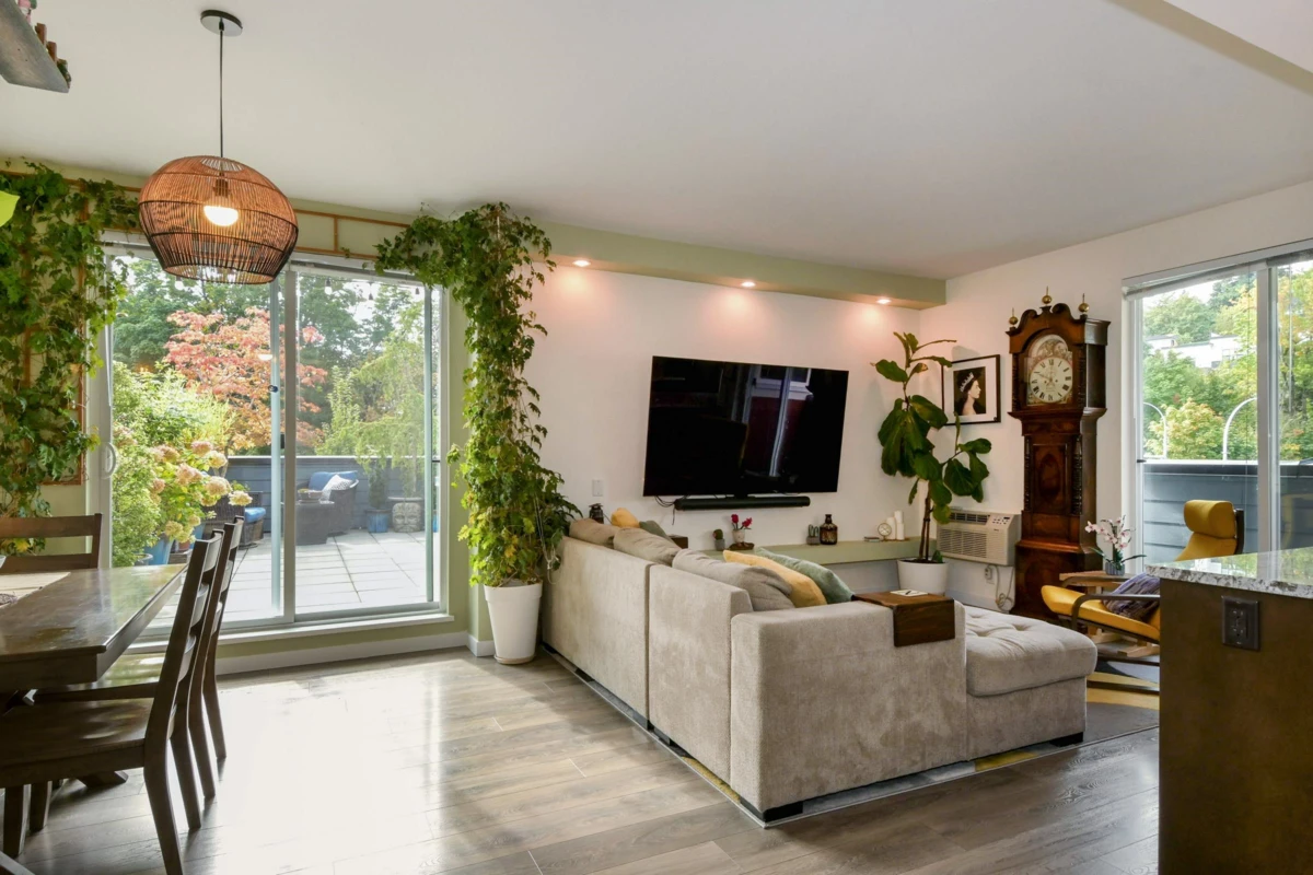 Dining Area Photo of 410 2242 Whatcom Road, Abbotsford, BC